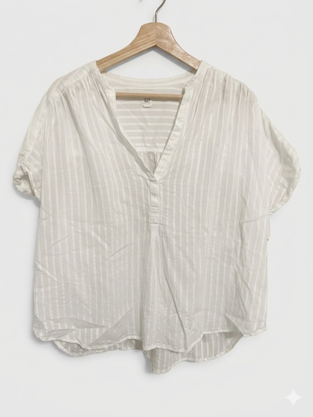 GAP Classic White Striped V-Neck Short Sleeve Blouse XL